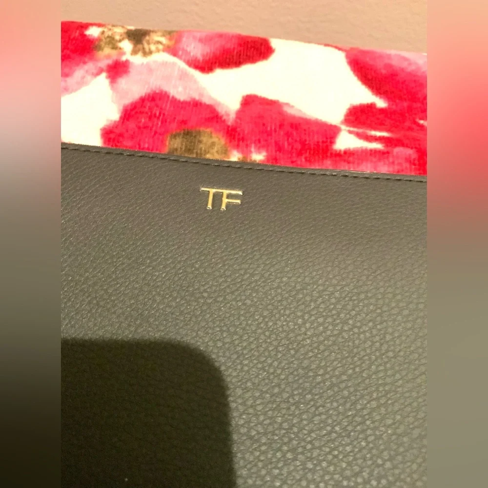 3 x Host pick item - TOM FORD LIP COLOR MINI DELUXE SET 5 x 1 g AND POUCH -